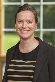 Profile picture for Carolyn Fornoff